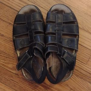 Mens Dr. Martens sandals *need repair*